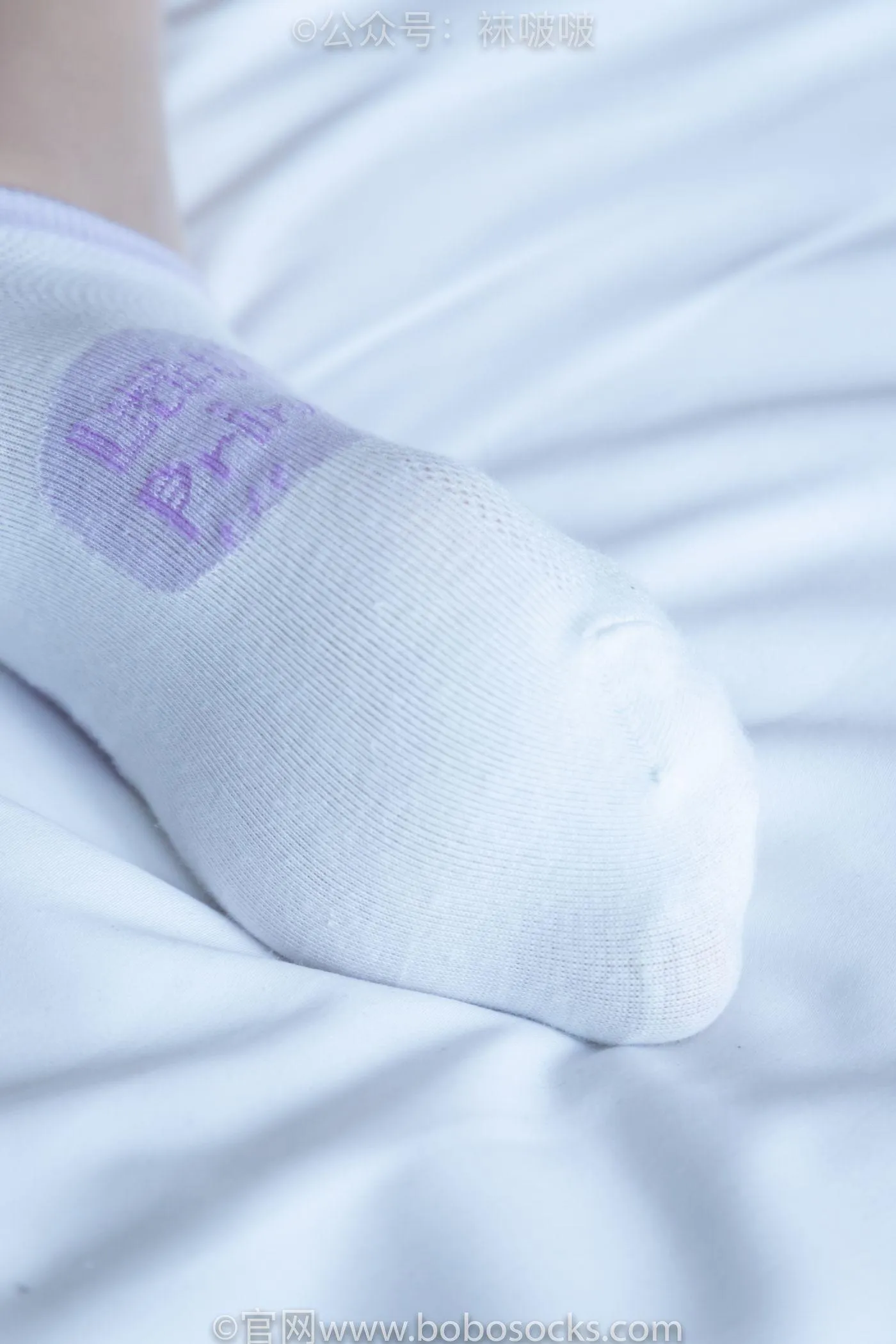 [BoBoSocks袜啵啵]NO.008 涵涵-帆布鞋、白色短棉袜、肉丝 [139P]插图5